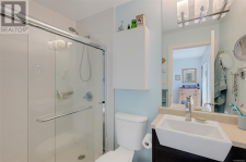 Victoria West Row / Townhouse for sale: 2 bedroom 1,219 sq.ft. (Listed 2024-09-18)